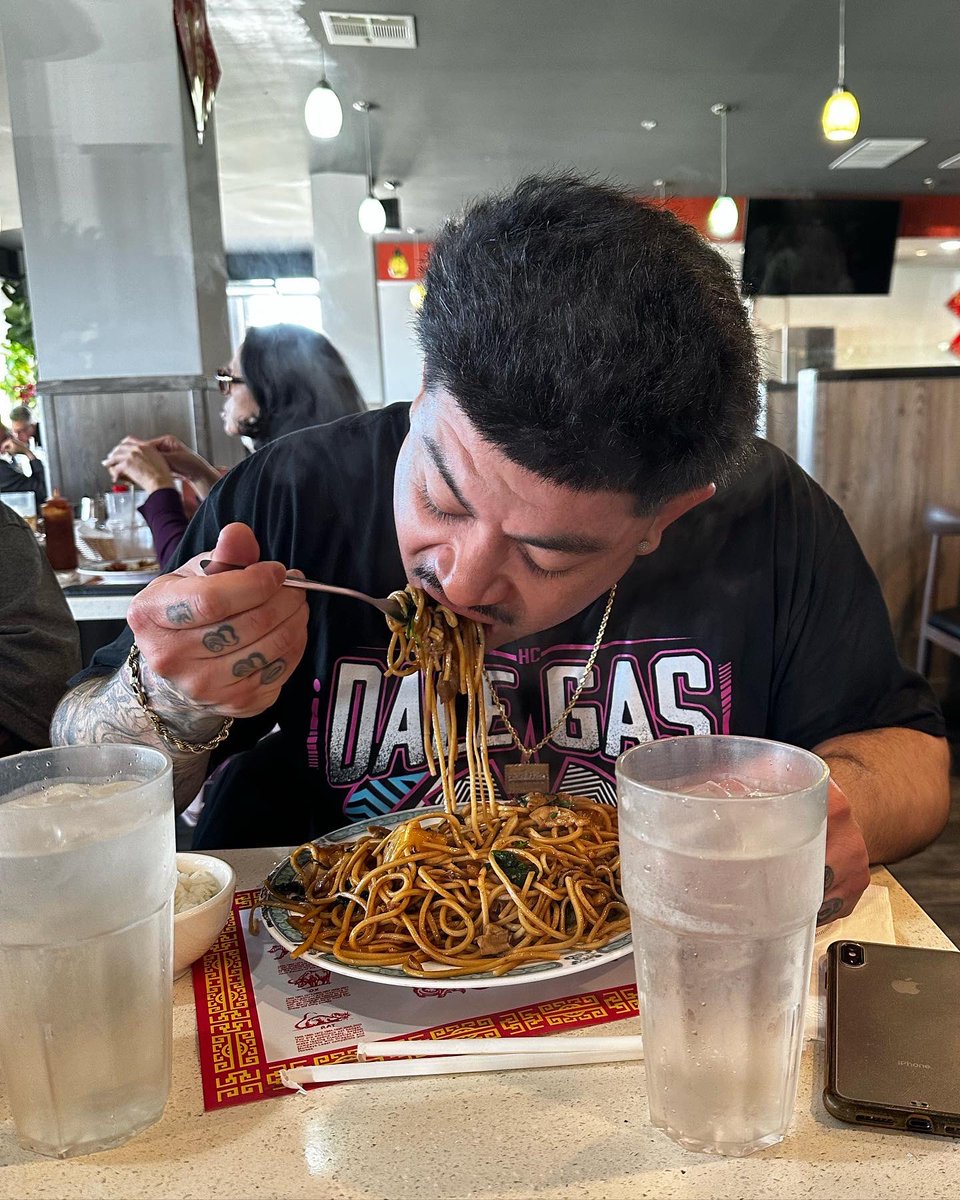 GERALDWARBUXS's tweet photo. #HappyNewYear FOOS ! #2023 This year reach a goal you were too scared to reach in #2022 &amp; #DaleGas @humberto_wwe LeGGo !! #NoAC2 #Jan2023 #MrDaleGas https://t.co/DRYpAi9pS1