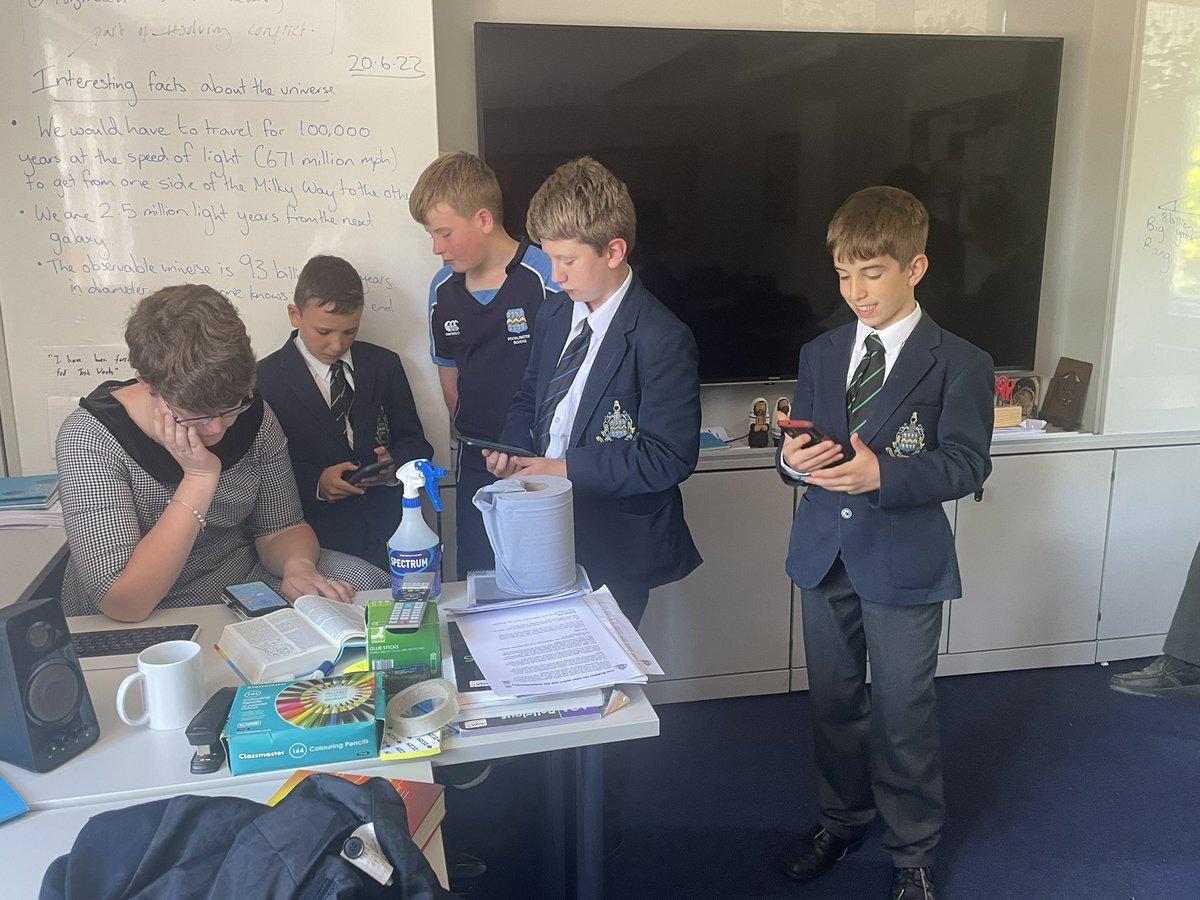 HeadPockSchool's tweet image. Super day today @PockSchool - thanks to colleagues for their commitment and support! Looking forward to seeing pupils back tomorrow! #startofterm