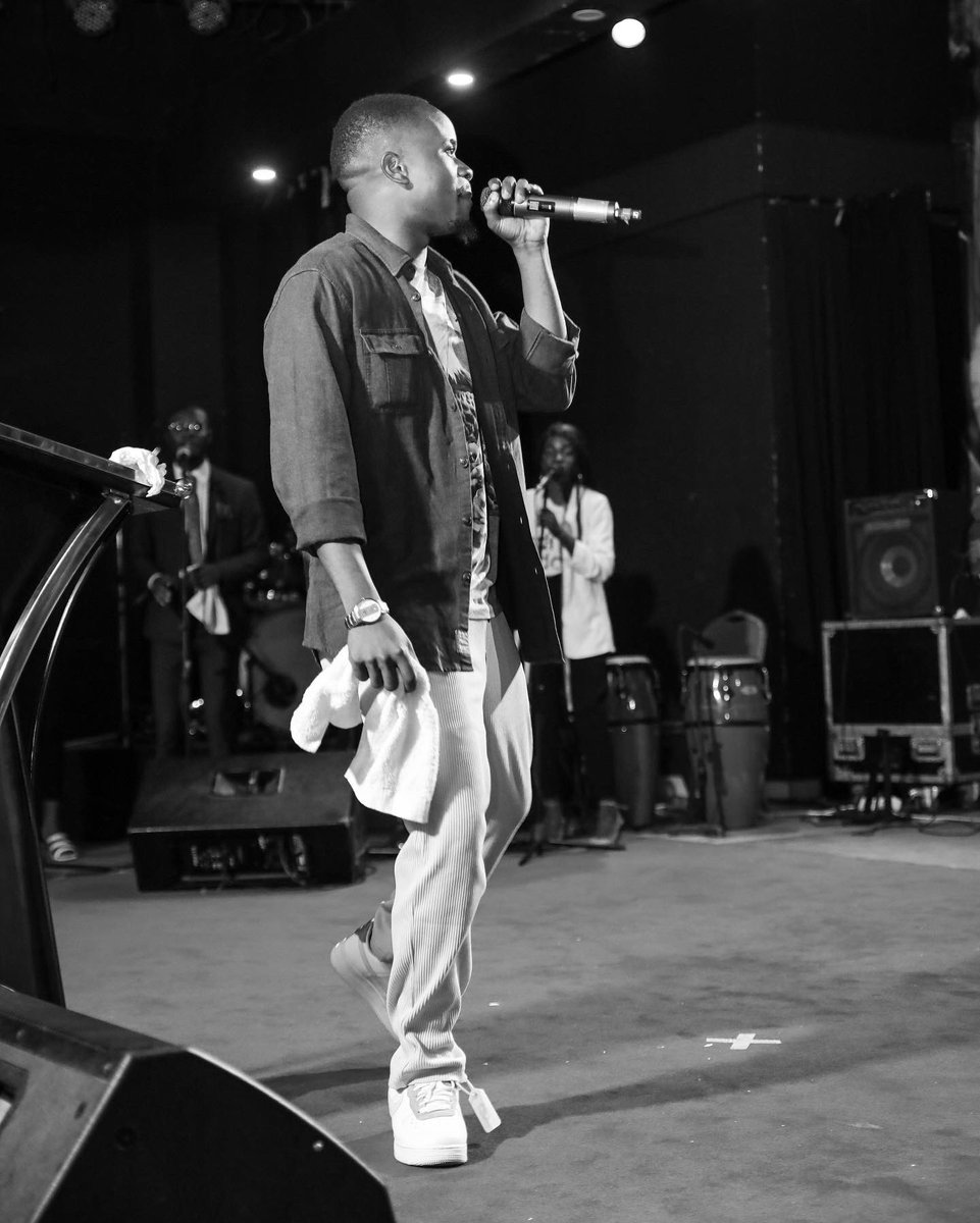 KasongoRolly's tweet photo. L u m i è r e 💡💡💡
E s a ï e : 60:1-2
2️⃣0️⃣2️⃣3️⃣🎆
#Akaa_Nzambi_Wanyi #Mental_dacier
#maajabugospel #rollykasongajr #bible #rap #rapgospel #vérité #virelprodgospel #music #jesuschrist #kinshasalabelle #mikekalambaychallenge #music #gospelmusic #gospelchallenge #rapkin #rapper https://t.co/mBgzF3gvGF