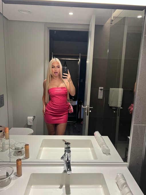 Bratty just how u like it 🦴 https://t.co/74CM4GNSlJ