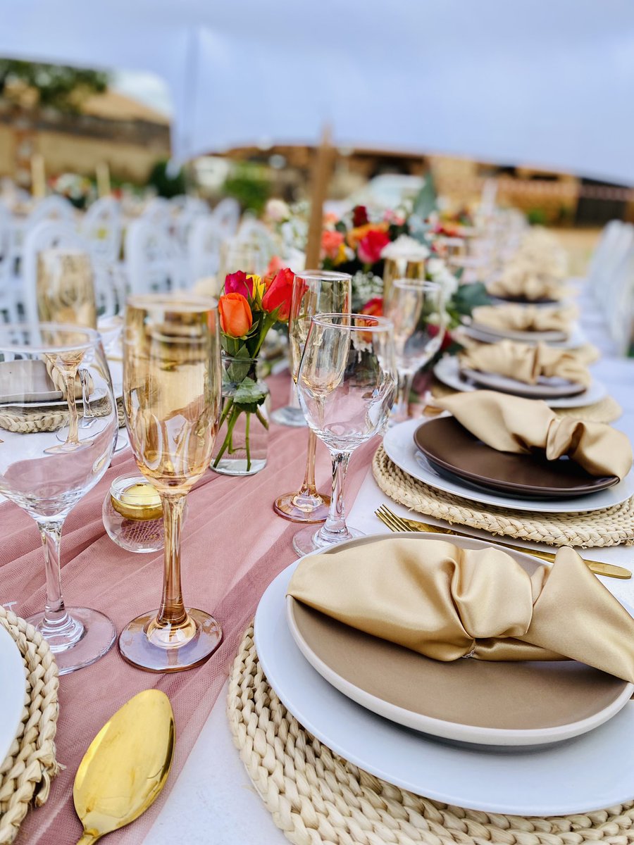 masana_events's tweet image. If y’all ever need decor for kiddies parties, birthday, baby showers, bridal showers, lobola, wedding, anniversary, tv shows, work functions, I’m your girl. 

I do stunning stunning decor! 🥰🥰🥰you can check my page @MasanaEvents&amp;amp;Garlands on Instagram.