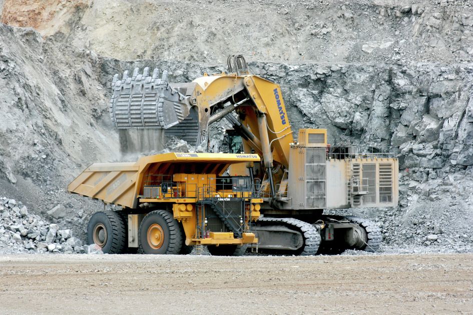 ModularMining's tweet image. Whether you're looking to move more material with your current fleet or maintain current production while reducing your fleet size, our mining optimization technology will work with you to help you hit your targets at a lower cost. Learn more: bit.ly/3RrBoy7