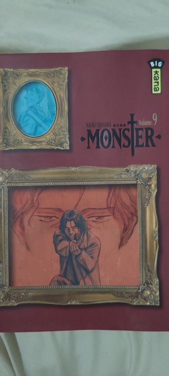 LRB_LoL's tweet photo. Je viens de finir cette masterclass, il faut donc impérativement que j'en fasse la propagande, c'est quoi ce poulet sérieux...

Lisez Monster et que quelqu'un me dise si 20th Century Boys est au même niveau je vais acheter l'intégrale demain si c'est le cas mdr https://t.co/Wk8vf2ynfn