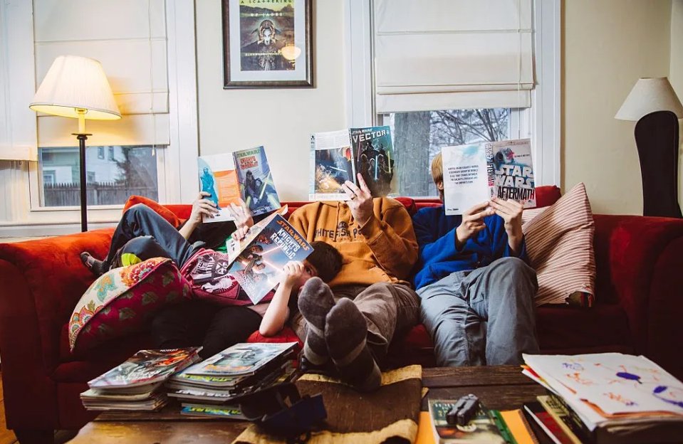 uoeducation's tweet photo. A study done by the University of Oregon Center on Teaching and Learning found that comics averaged 53.5 rare words per 1000, which was more than adult books, picture books, or the conversations of college graduates. https://t.co/e2RX8DBteq...
#ResearchDrivingChange #UOEducation https://t.co/MzaBG7ubvJ