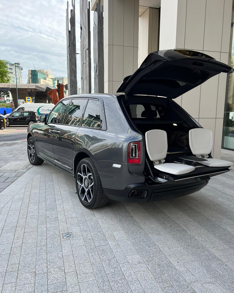 Rolls-Royce Cullinan

📞 02079079150
📧 info@seasoncars.com
🌐seasoncars.com
✅ 15+ years of providing excellent service