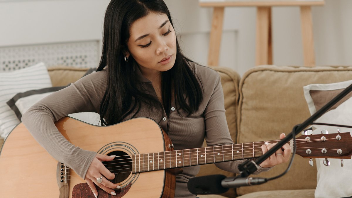 bandzoogle's tweet photo. Networking in the music industry: dos and don’ts: https://t.co/cIkDgwcSmE 
#networking #musicians #musicindustry #connections https://t.co/KztjTqS7s1