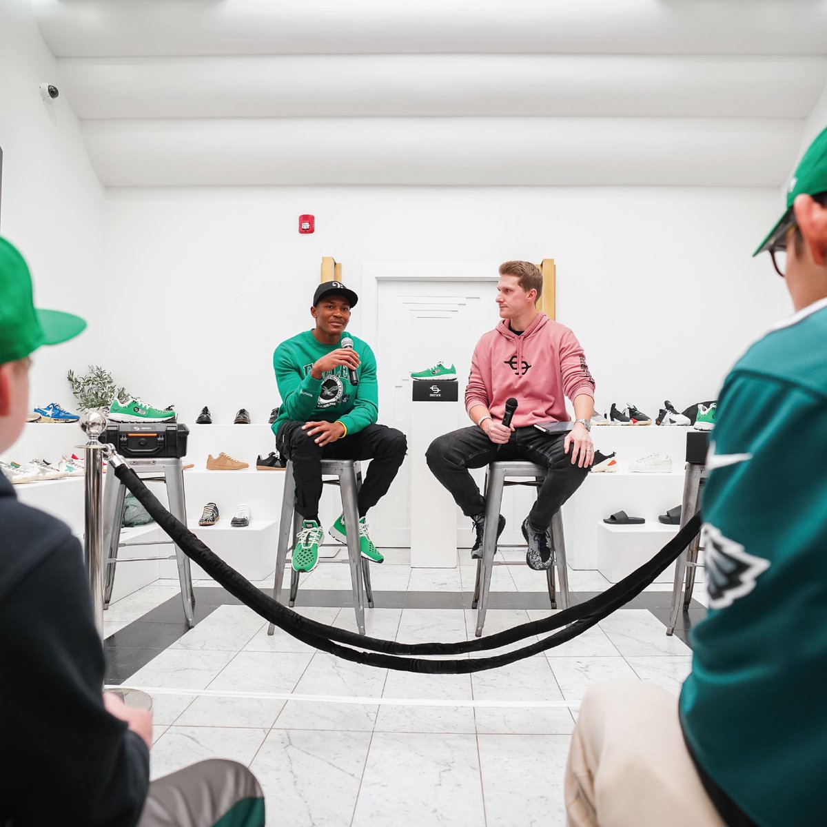 Owners of @DeVontaSmith_6's signature Endstate sneaker were rewarded with exclusive access to last night's meet &amp; greet.

Thank you to @DeVontaSmith_6, <a href="/LapstoneHammer/">Lapstone & Hammer</a>, and the Endstate community for an incredible event.