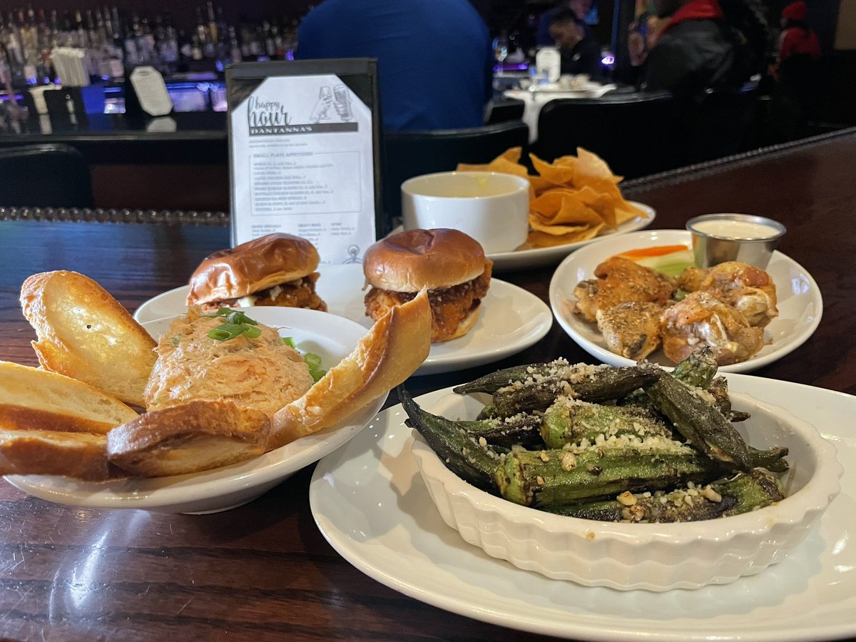 Dantannas's tweet photo. Is it Happy Hour yet? 🤤

Join us at our bar or patio Monday-Friday from 4-6pm for some goodies. 😍

#eatdantannas #shopsaroundlenox #atlhappyhour #atlantahappyhour #buckhead https://t.co/cG1qpGfBFJ