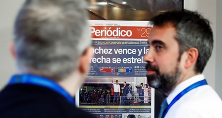 Hoy hace 25 años que se publicó el primer número del diario catalán "El Periódico", fundado por Antonio Asensio Pizarro, Vino a ocupar un espacio mediático vacío en Cataluña: un diario, redactado en castellano, de ideología constitucionalista y progresista.