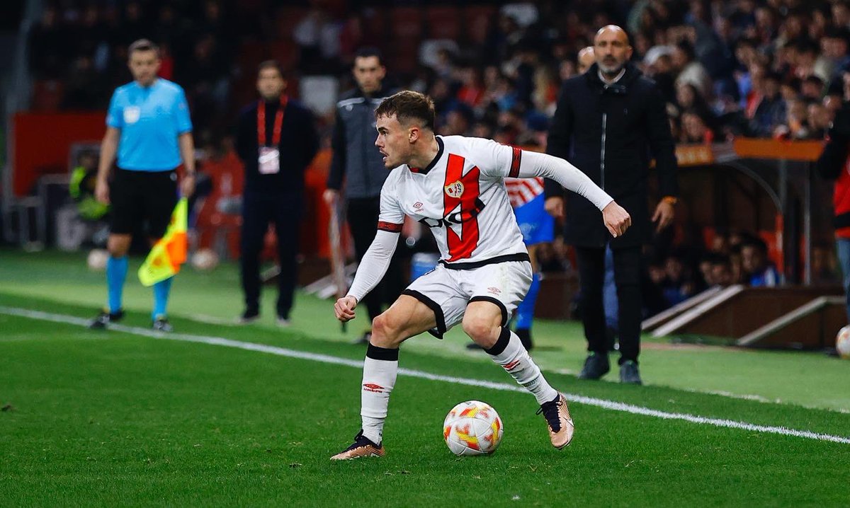 pepchavarria's tweet photo. Decepcionados al no poder pasar de ronda en la Copa del Rey. Toca centrarse en la Liga y aprender de los errores. ¡Gracias a la afición por estar siempre con nosotros, @rayovallecano! https://t.co/iKhHvXuKkb