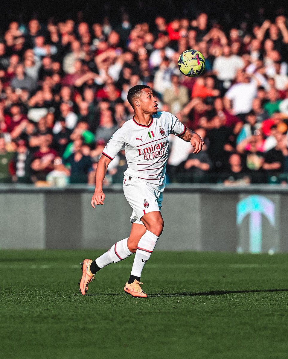 Vranckx40's tweet photo. Starting where we left off, first points of 23’ are in 🤍⚽️. 

#SalernitanaMilan #SempreMilan https://t.co/knQ6x8XYLv