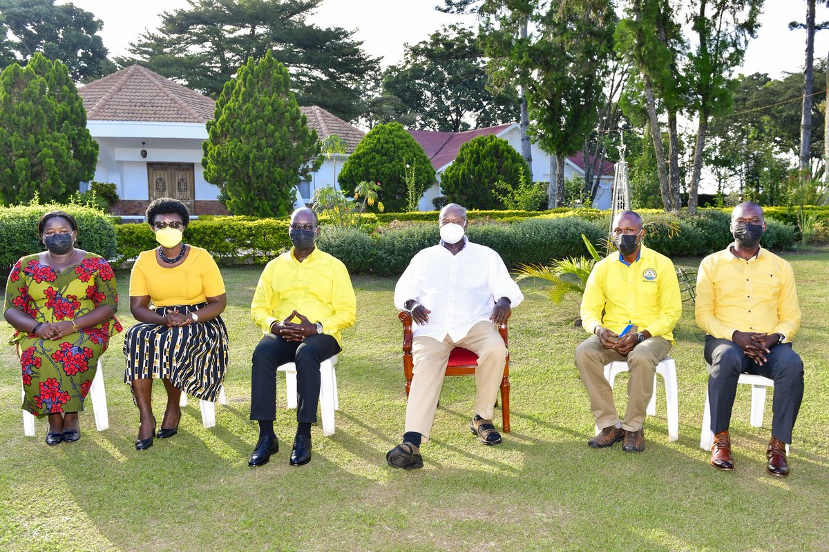 LillianAber's tweet photo. We thank ⁦@KagutaMuseveni⁩ for the in-depth discussion with the Executive of the NRM Parliamentary Caucus under able leadership of ⁦@HamsonObua⁩ ⁦@GovtChiefwhip⁩. He urged all leaders to be a touch for wealth creation and household income gospel. https://t.co/XN31scTiEl