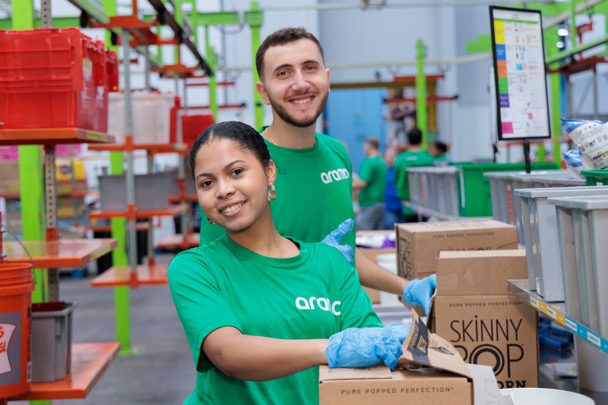 HoustonFoodBank's tweet photo. We were voted by @Aramco_Americas employees as a Top 10 Charity! Vote for Houston Food Bank🍏and we'll have the chance to win a special donation that will help provide #FoodForBetterLives. https://t.co/3UHeT7SY02 https://t.co/SF8vbZ8Odd