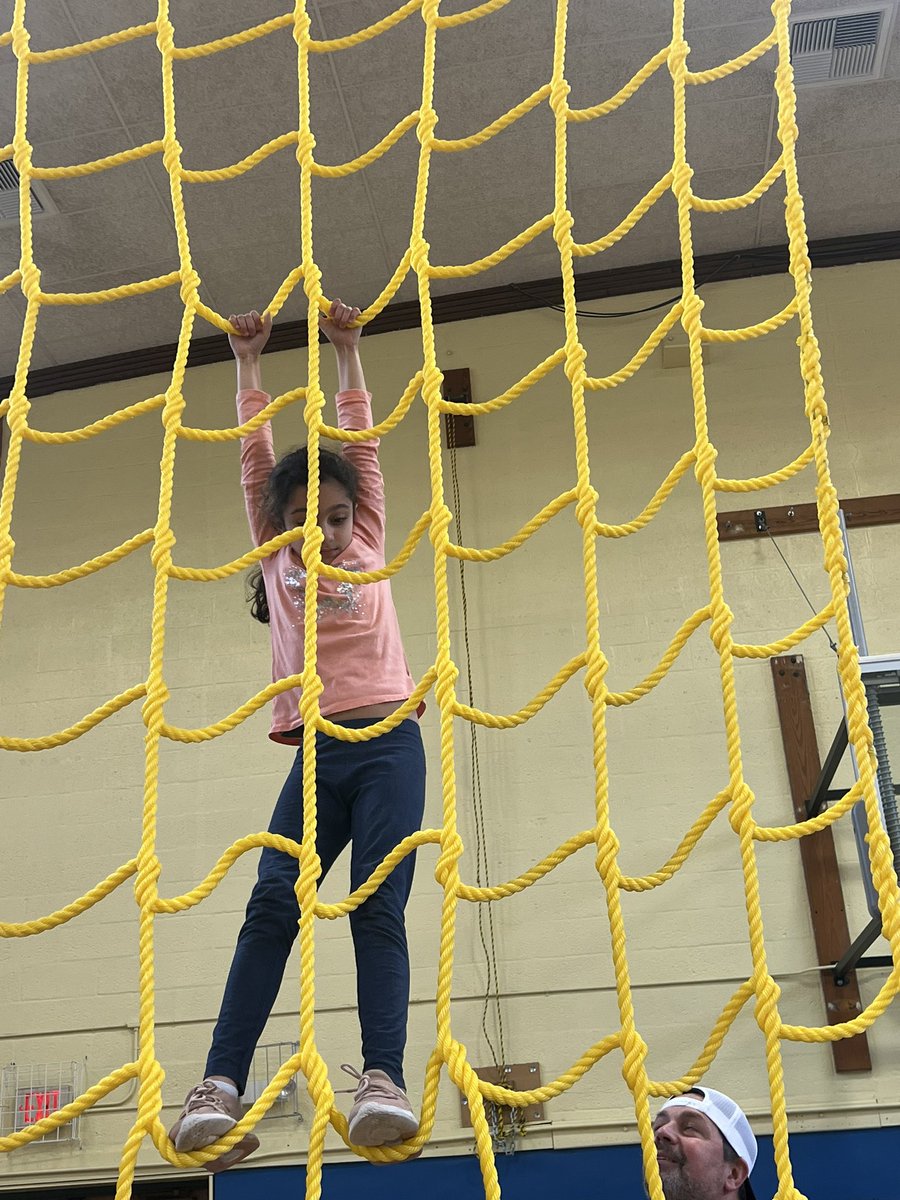 QRS_Smith's tweet photo. The new unit in P.E. Is a hit with our 3rd graders! Wow, they are amazing climbers! #qrspride https://t.co/UXMrGhvvka