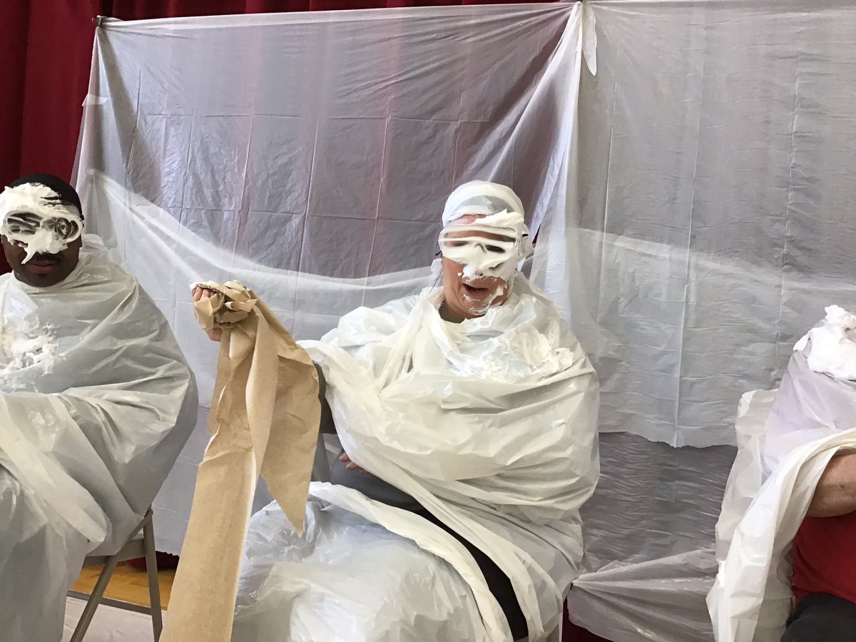 DVISD_DVMS's tweet photo. Starting the 2023 New Year with the annual #DVMSstrong 6th grade Pie Throwing Fundraiser. Kudos to our fearless #DVMSheros. Teaching good sportsmanship! https://t.co/vqyFSWMKrZ