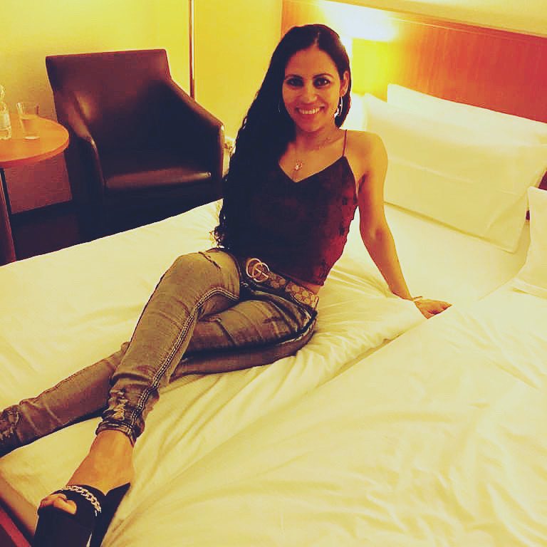 Tekohas1's tweet photo. In hotel ❤️💋 #hotel https://t.co/lGqDCCXPlz