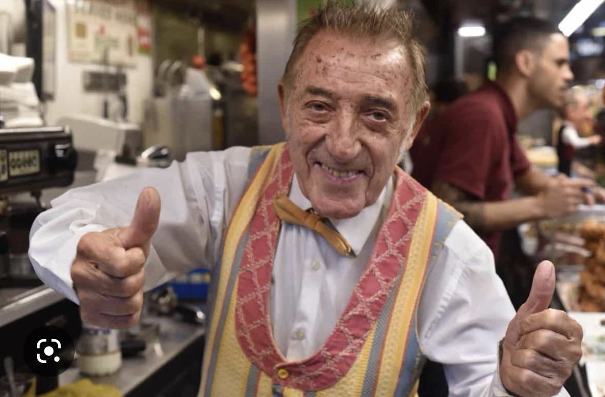 Aquest desembre se'ns han jubilat dos barcelonins universals, el Serrat i el Juanito del Pinotxo... Del noi del Poble Sec ens queden cançons memorables, del cambrer més popular de la ciutat, una manera d'estar, durant 80 anys!, darrera la barra més famosa del <a href="/mercatboqueria/">mercatboqueria</a> 👏👏