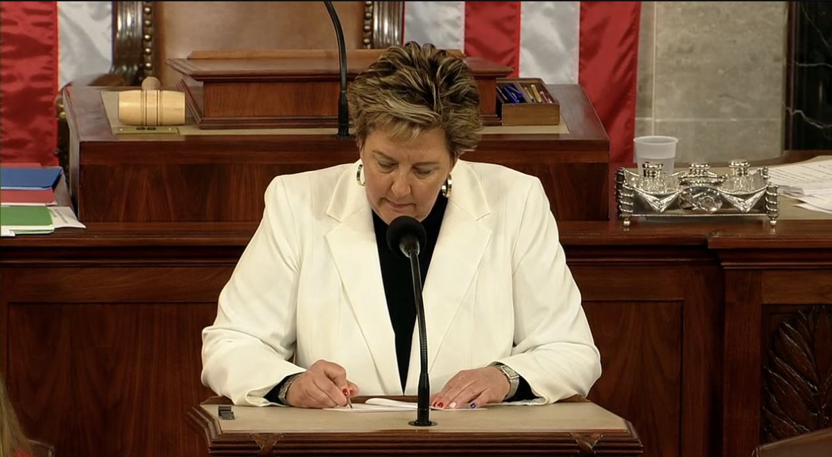 Jennie_lynn31's tweet photo. Can we retire the tally pencil? I think it’s time for a new one. #HouseofRepresentatives #handcramp #badluckpencil #Speakerofthehouse #electedmorons https://t.co/0pMggMrTHV