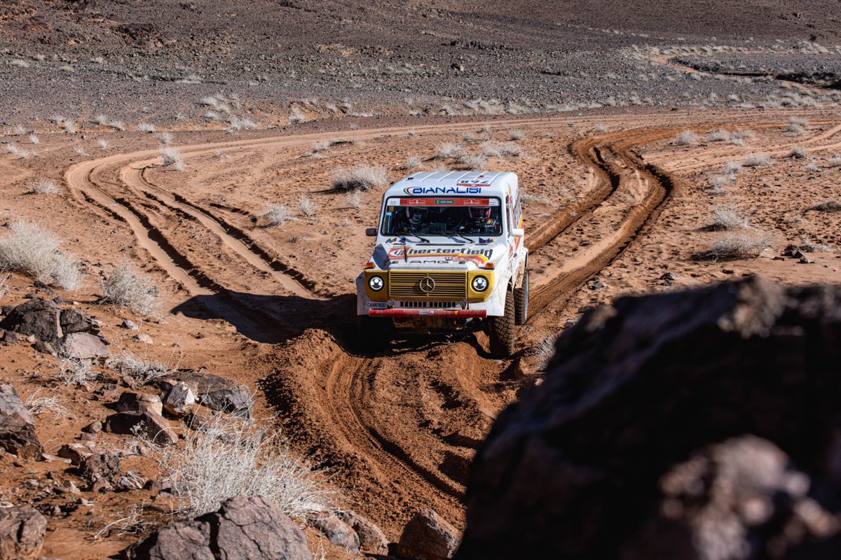 dakar's tweet photo. 📷 Passion for rally 🚗

#DakarClassic #Dakar2023 https://t.co/yF8ZPWFT05