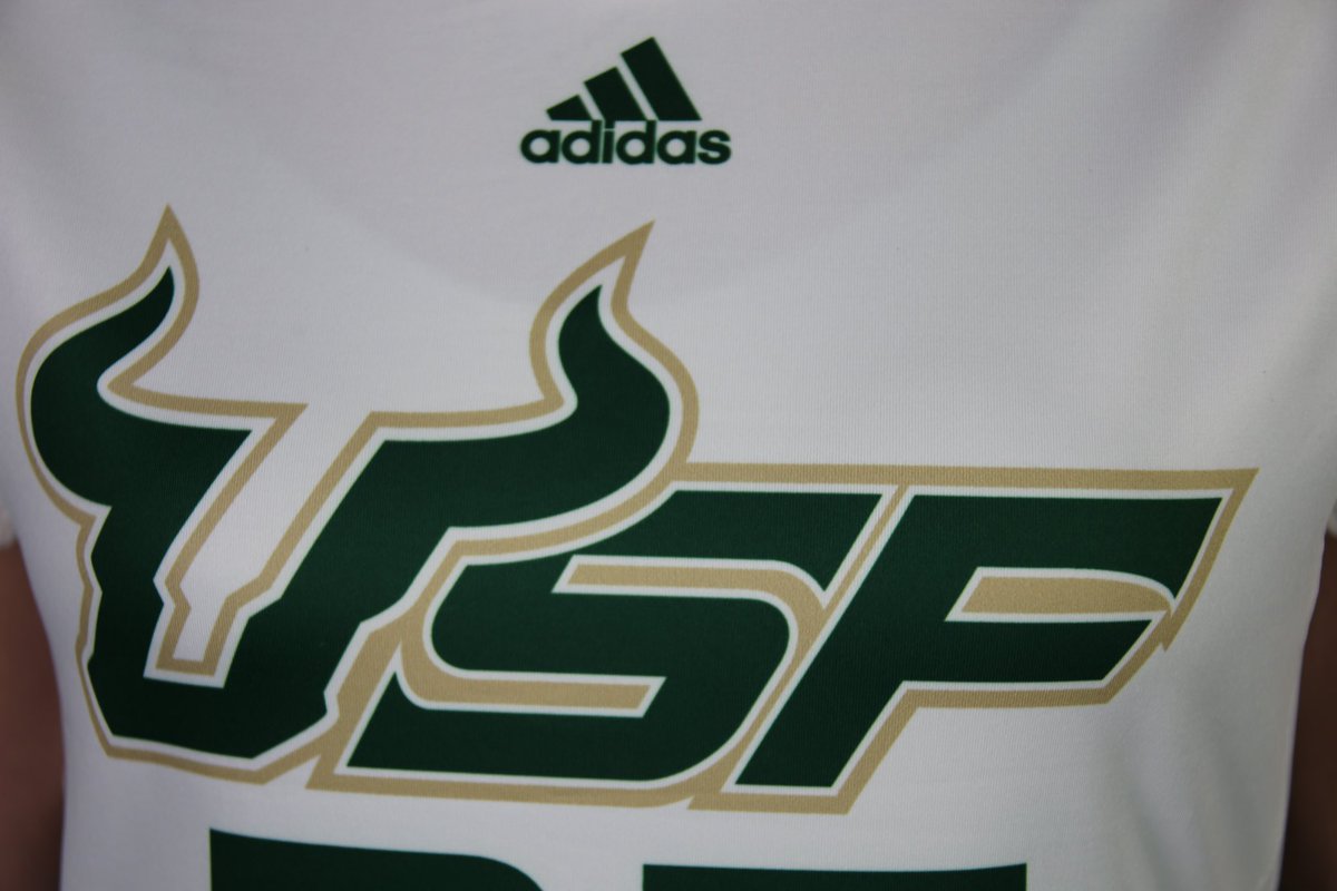 The year is 2023, and we’re not messing around! 

Coming in hot and we’re not talking about the weather🔥

#HornsUp🤘 | <a href="/UNISWAG/">UNISWAG</a>