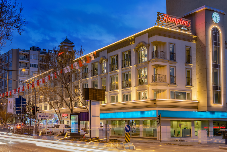 😚😚Hampton by Hilton Kahramanmaras adres belli şimdilik ciddi kişiler sadece misafirim olabilir👍👍