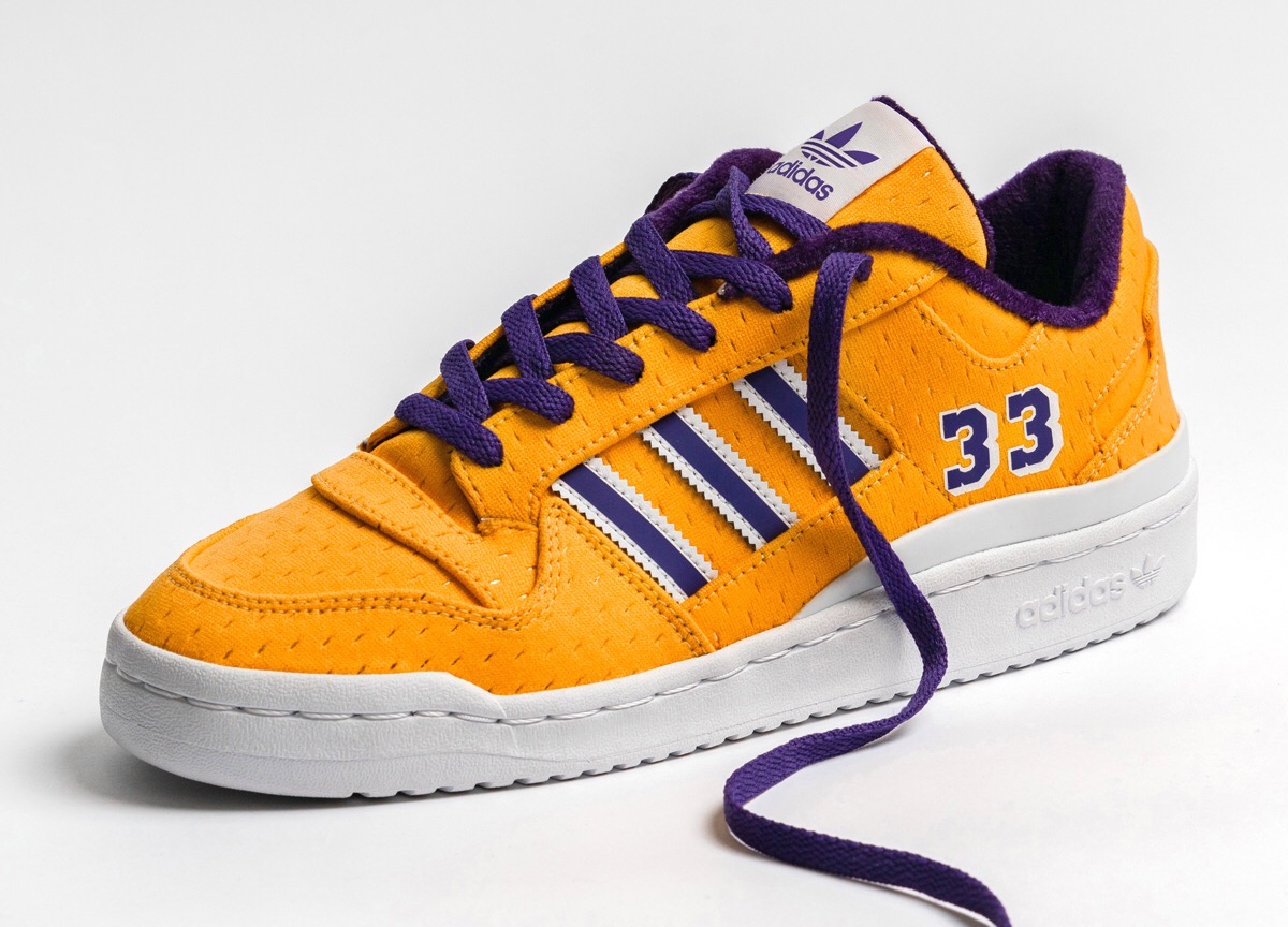 bethemultiplier's tweet photo. We are kicking off 2023 in style as we welcome bespoke sneaker and creative studio Factory8384 to the Multiplier family! This SoCal-based studio has created custom shoes and artwork for world-renowned brands such as @adidas, @Nike, @PSG_English, @redbull, and many others. https://t.co/UUgzjCAAhU