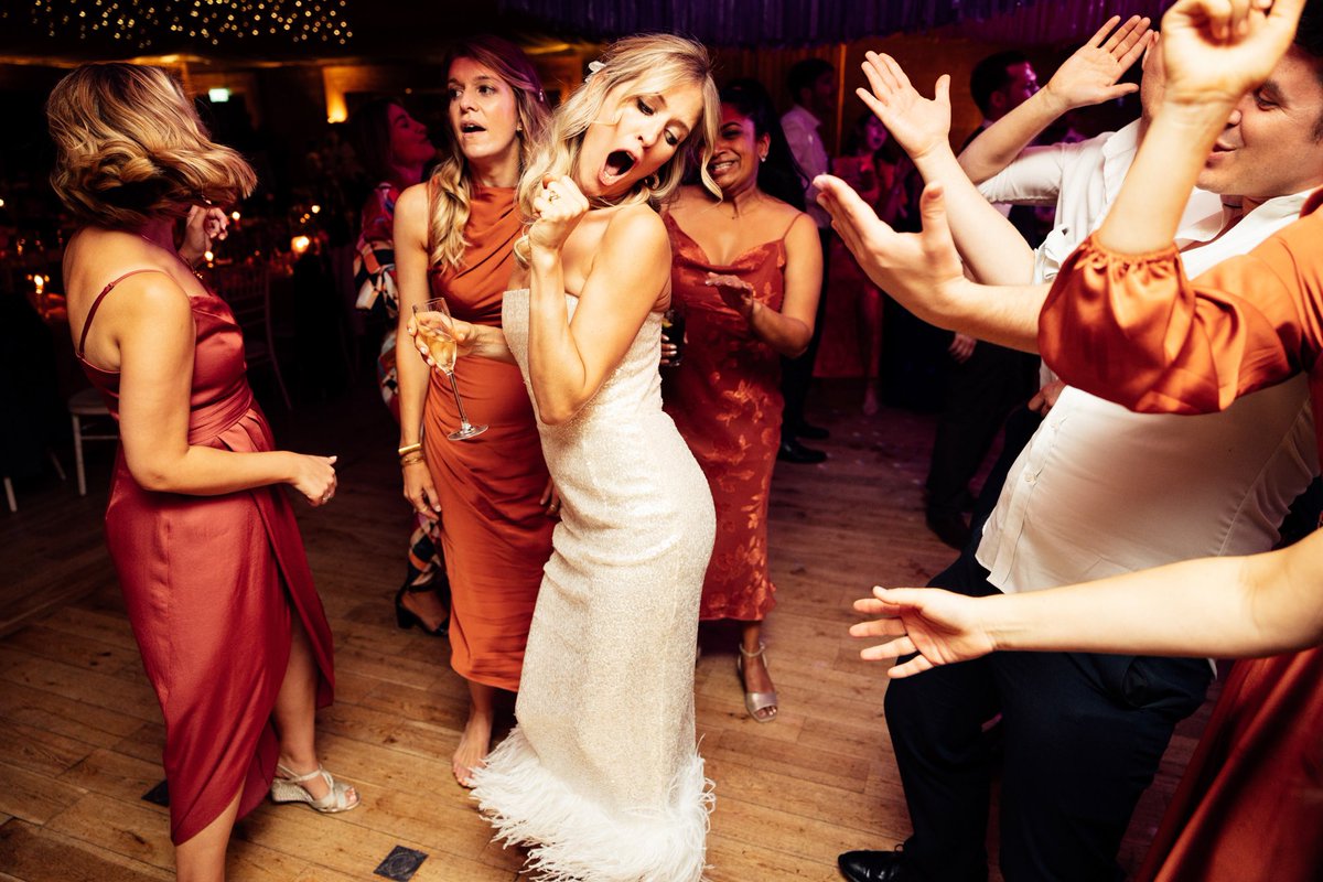 January blues be gone! 💥 C &amp; Js vibrant autumn wedding will blow away the cobwebs elmorecourt.com/journal/colour… #weddinginspiration #WeddingPlanning