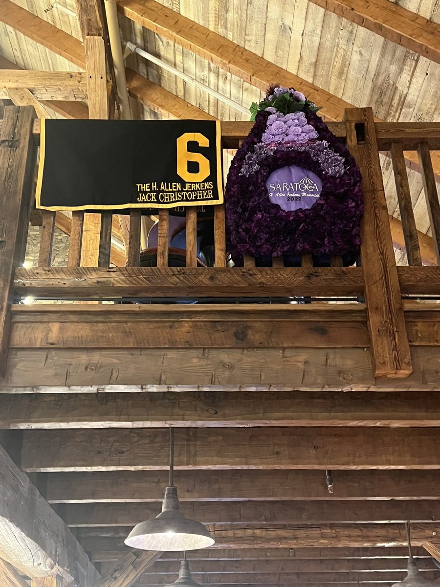 BSWCrow's tweet photo. Jim Bakke’s @subzerowolf “Barn” in Madison Wisconsin where they host clients who tour the facilities of the top kitchen appliance manufactures in the World. They had a new delivery this week! 💐 #JACKChristopher https://t.co/vAtw7x078f
