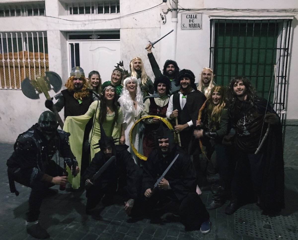DaphneBonillla's tweet photo. ¡La comunidad del anillo!
#NOCHEVIEJACOIN2022 @AytoCoin 
Modalidad grupo https://t.co/JOCawdUXtN