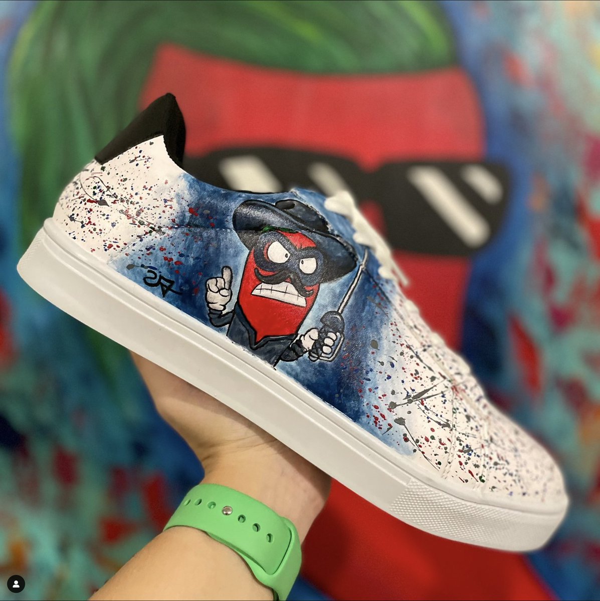 New Year, New NFT &amp; New Sneakers?🔥👟🌶️

What are you waiting for?😏

Our NFT Public Sale is very soon!🤩

But if you are impatient, please visit our Online Store and get your limited edition sneakers!

alchile.shop

#LFG