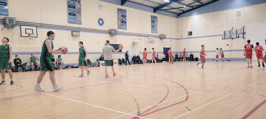 markphiggins's tweet photo. The Mayo basketball derby about to begin in Castlebar, Mayo Meteors v Ballina Braves. Both sides unbeaten so far in this season's LLR League https://t.co/JEuoIRBL9x