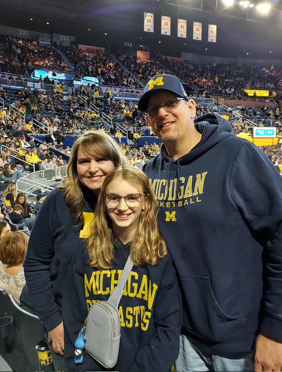 GO BLUE 🏀💙 #CrislerLive