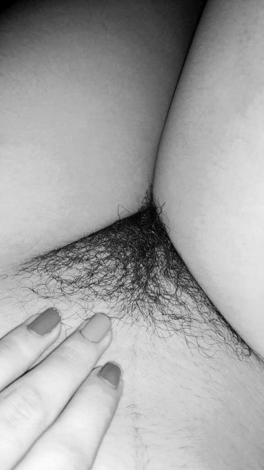 Lo mejor de vivir sola son las noches de matarse a pajas 😝 https://t.co/PeR2f91xD5