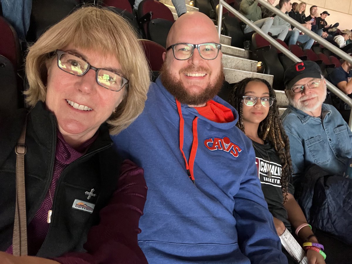 alisonricker's tweet photo. @cavs #letemknow Making some noise! Go Cavs!! https://t.co/8OVtZCplp9