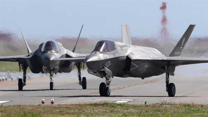 098_asuka's tweet image. F35B 
プラモデル制作過程
本物のF35の画像見ると機体本体とノーズの部分色分けしてないみたいだからこのままにしようかなｗ
#F35BLightningII
#プラモデル好きと繋がりたい