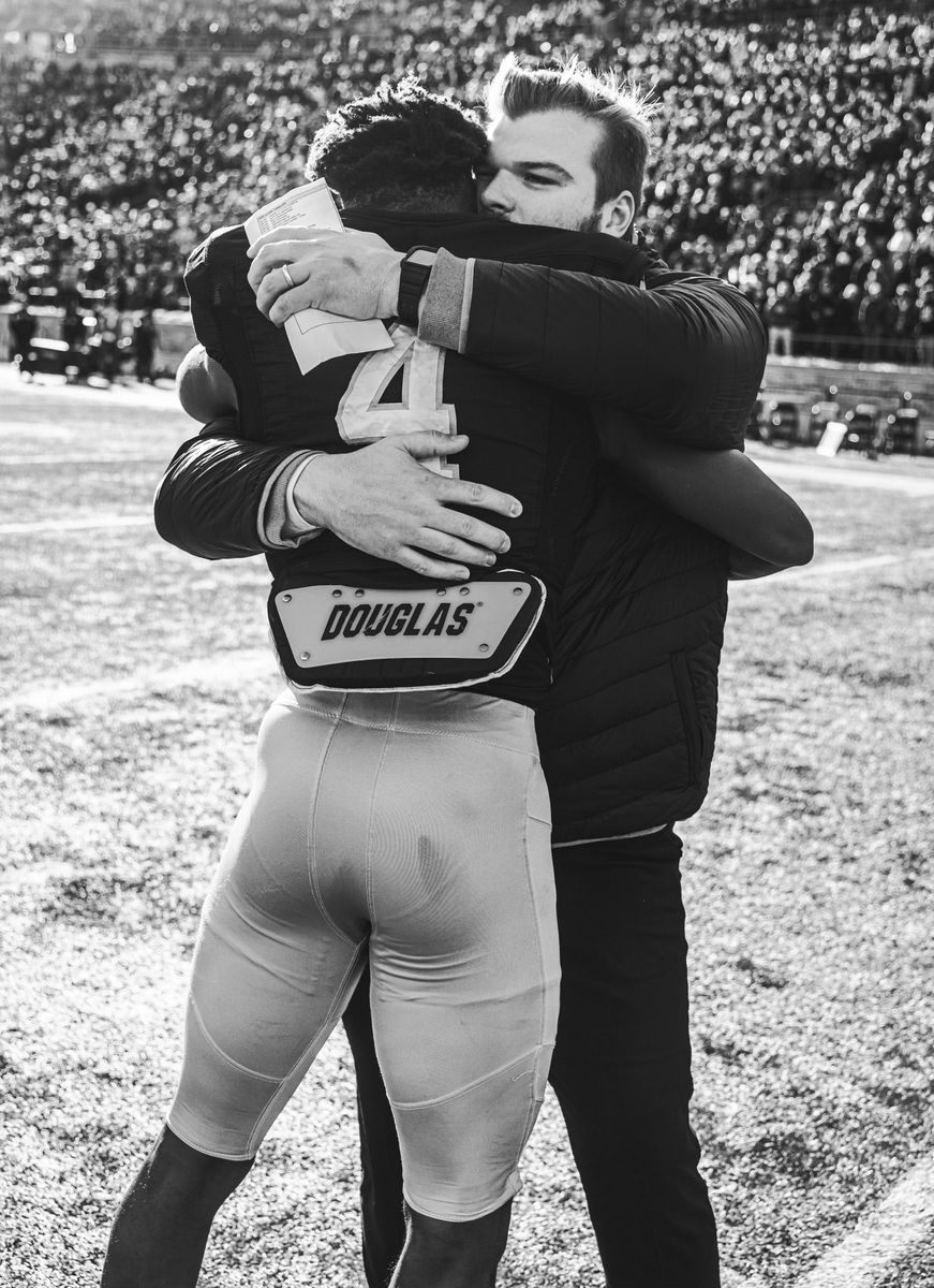 HunterBivin's tweet image. So very grateful for my time on staff with @NDFootball. The opportunity serve this program and walk with our players during their @NotreDame journeys has been a dream come true. I'm excited to begin a new chapter with the @FightingIrish as the Assistant AD for Alumni Engagement.