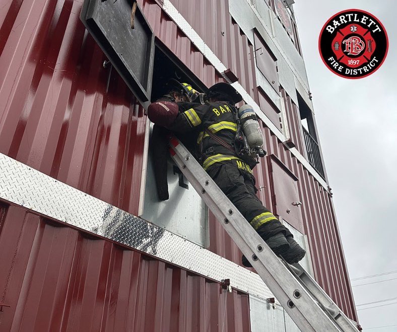 BartlettFire's tweet photo. Candidate Manders is wasting no time completing his onboarding skills. We take great pride in our training division. https://t.co/gC5RLViYGJ