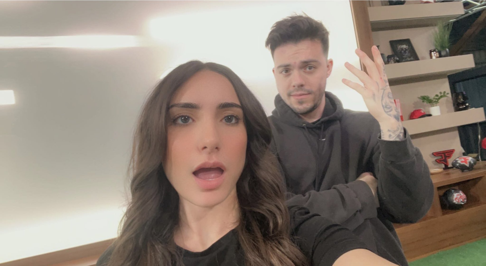 nadia on Twitter: “ME AND @FaZeAdapt are going LIVE at 8:30PST AND