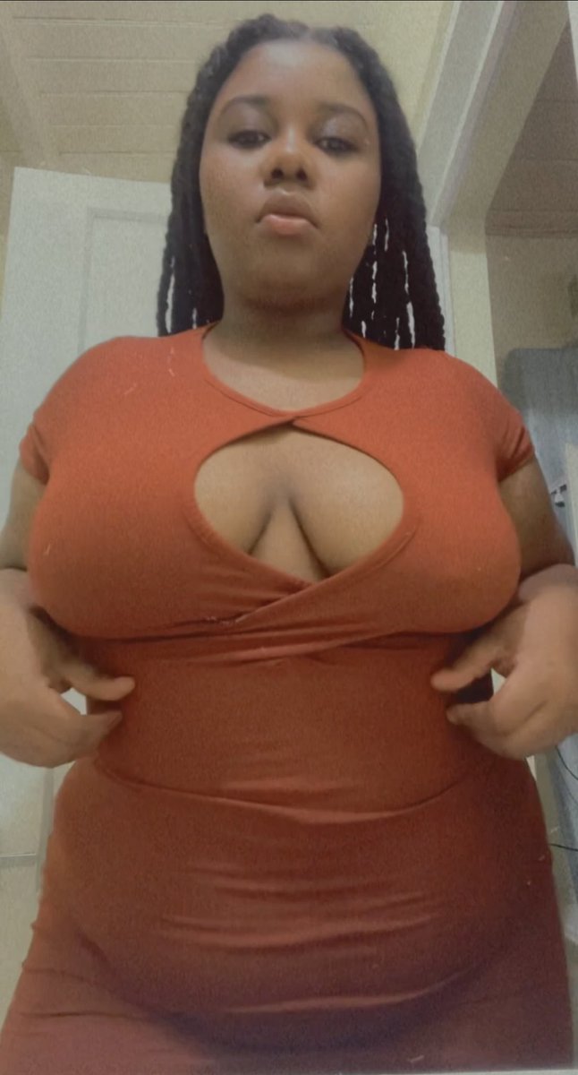 cocobuttah_'s tweet photo. All when di belly banging and di titties dem hanging……… 🫶🏾🤭 https://t.co/7p5binZlBG