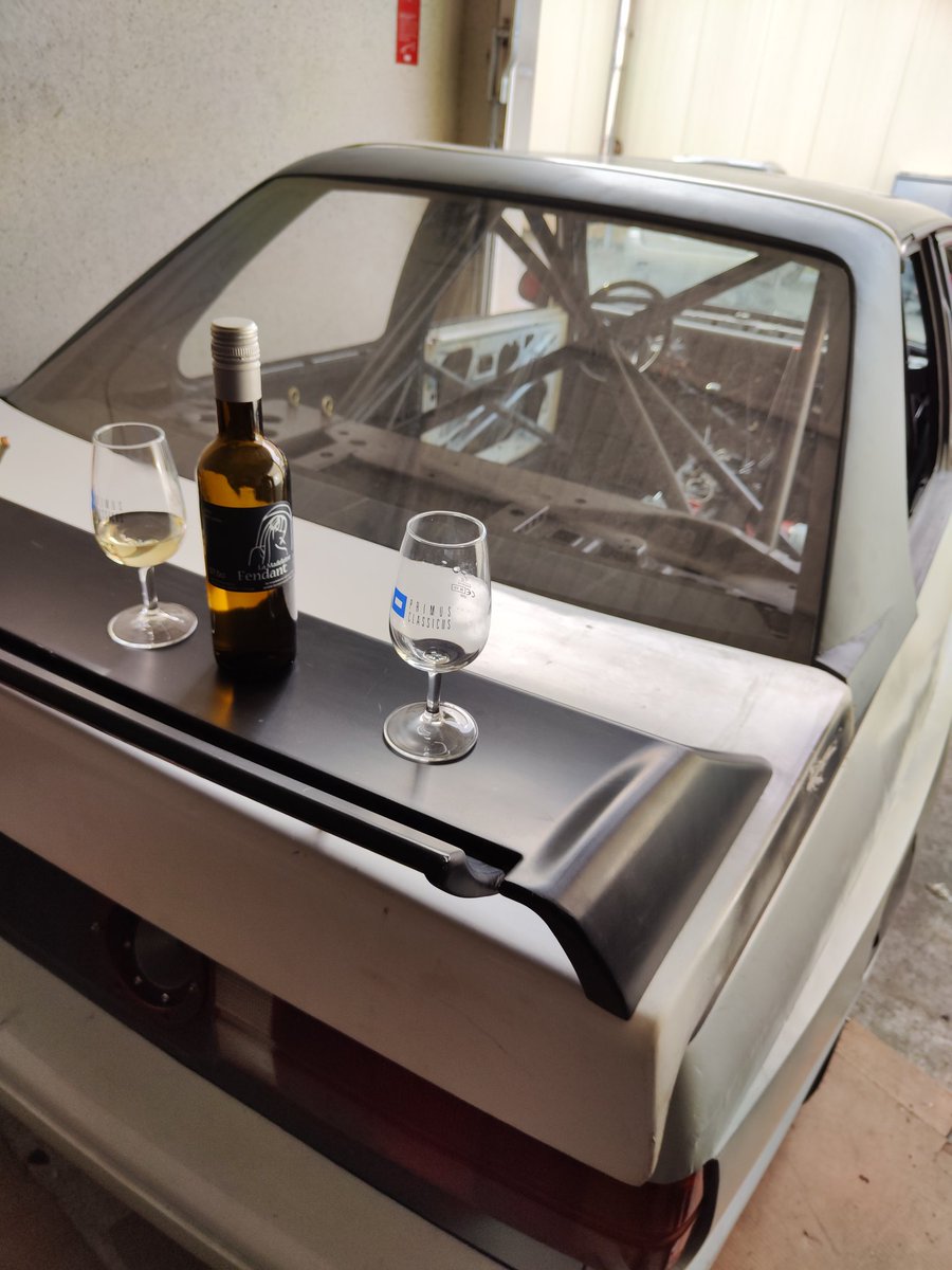 Murrayoliver8's tweet photo. When you go to your friends sheds for a drink 🍷
#Replica 
#m3
#grostravail
#bigjob https://t.co/IF1I3s7Jah