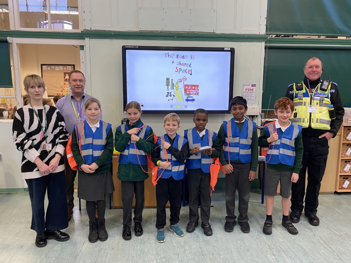 Congratulations to our Hawthorn Road Safety Heroes who were introduced in a special assembly today...they are armed with business cards, hi-viz vests, notebooks and pens and can't wait to start work on making our roads safer. @RoadSafetyHero