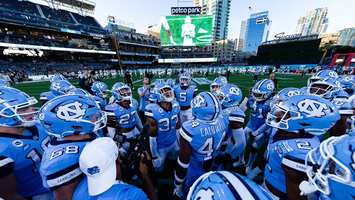 The family 💙🐏 h/t UNC Football