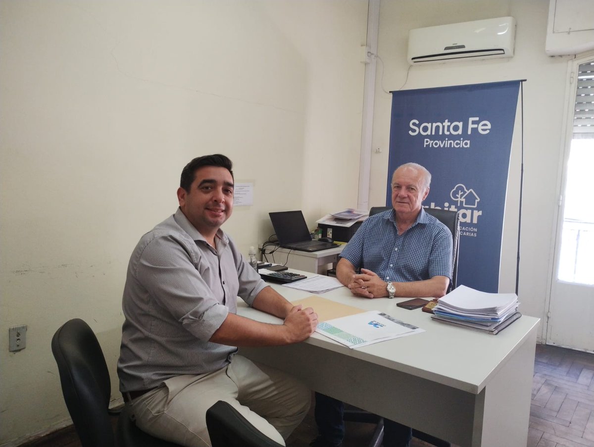 JorgeBertiVC's tweet photo. 👉 DÍA DE GESTIONES EN SANTA FE

Estuvimos llevando a cabo diversas reuniones analizando las obras y proyectos para nuestra ciudad.

Más info: https://t.co/H68xD6Jixf https://t.co/LI9PdKEc0C