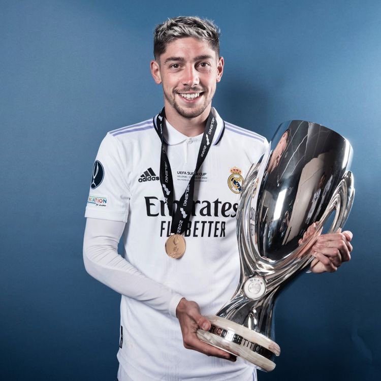 Se Enzo Fernandez tá valendo 120M

Quanto é que vale o Valverde?