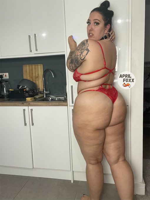 2 pic. Front or back?? https://t.co/zHVfMTlJOe