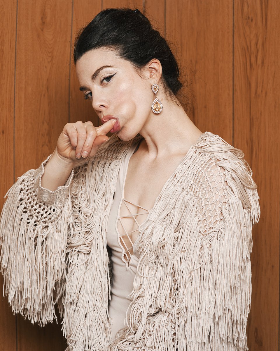 nicole emma vaunt. on Twitter: "Start your new year off right...in my mouth 👄👄"