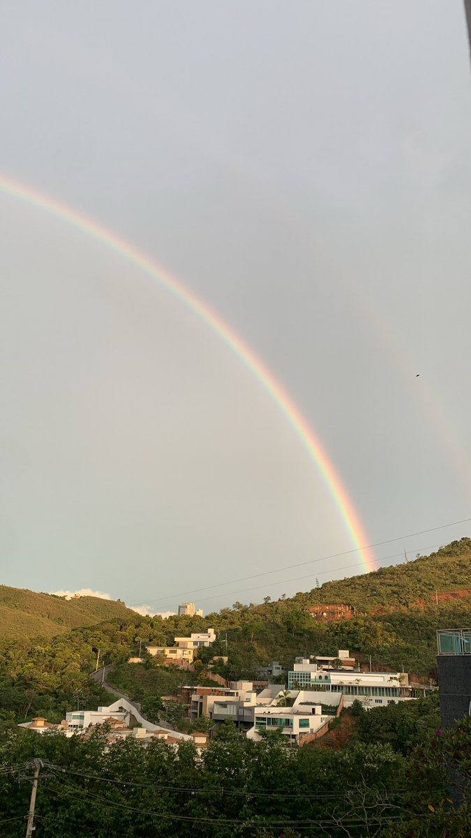 andresacarvalho's tweet photo. Por que deixar foto de arcoíris 🌈 só na outra rede? https://t.co/6SWeU6vx2u