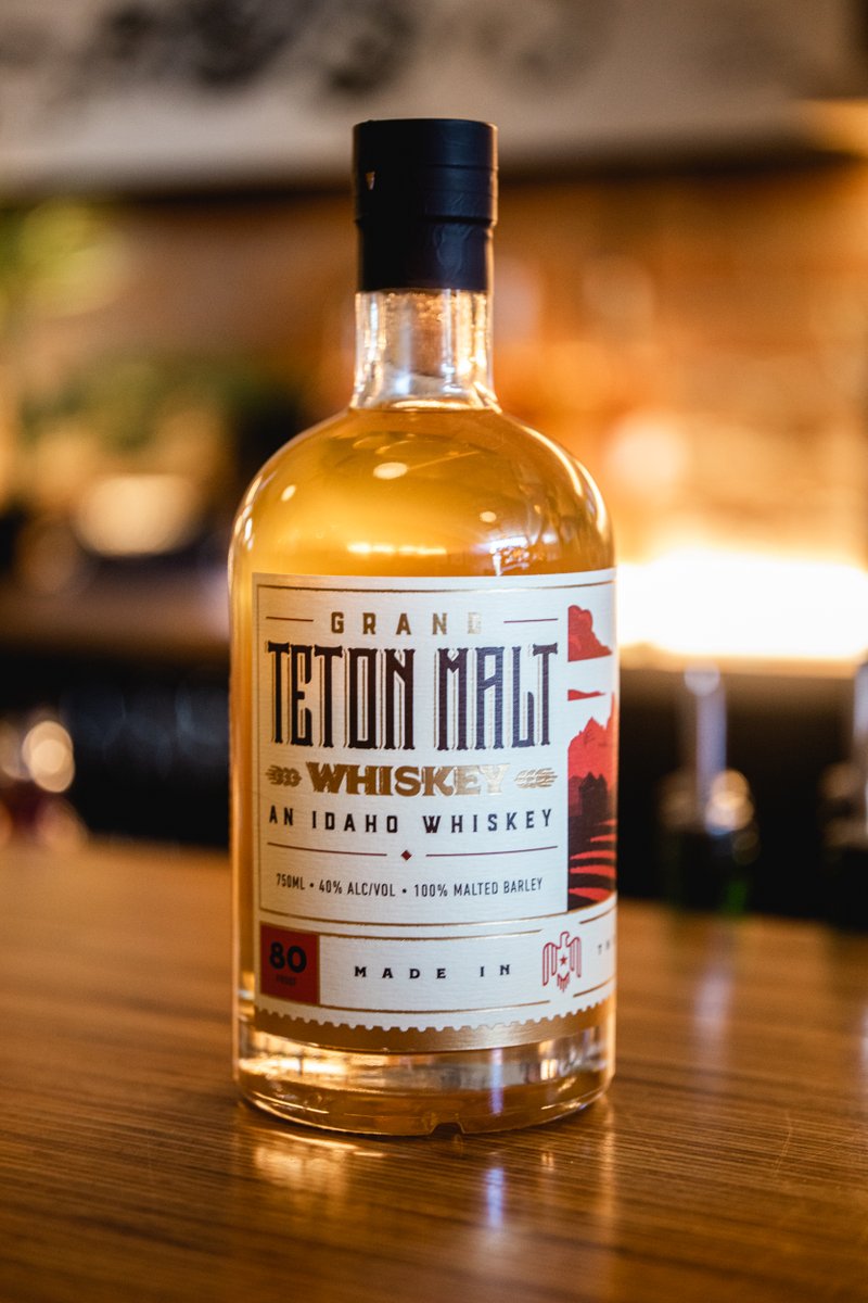 New Year! Let's celebrate with some Grand Teton Malt Whiskey, on sale now throughout Idaho!

#americansinglemalt #malt #whisky #singlemalt #american #whiskey #whiskylover #dram #singlemaltwhisky #craftwhiskey #craftdistillery #whiskylife #tetondistillery #drinkresponsibly