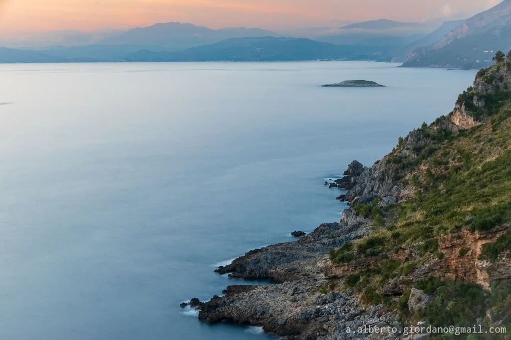 #maratea #basilicata #italy #golfodipolicastro
.
.
.
#sunset #seascape #seacoast #longexposure #love_basilicata #love_italy #loves_united_basilicata #volgoitalia #volgobasilicata #volgopotenza #lucania_damare #lucaniaterramia #panoramimeridionali #vivobasilicata #ig_basilica…