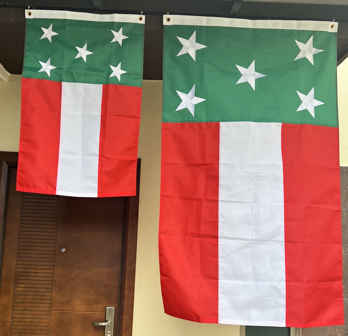 RubioAbraham2's tweet photo. Hermosa bandera de #Yucatán! Símbolo de identidad… https://t.co/CvOHyzrfBP